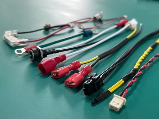 24AWG 3ピンデュポン電子ワイヤハース 女性と男性 2.54mm接続器