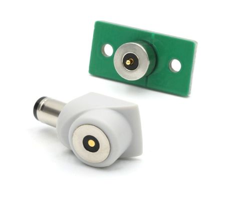 電源充電用 LED 装置 磁気ポゴピンコネクタ付きの電気接続
