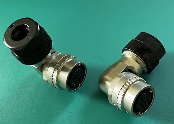 右角溶接線プラグ 円形ワイヤ接続器 セルボブレーキケーブルのための10ピン